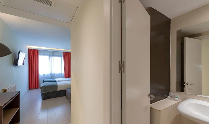 Camera Matrimoniale/Doppia con Letti Singoli (1 - 2 PERSONE) Apartamentos Recoletos Madrid Camera Matrimoniale/Doppia con Letti Singoli (1 - 2 PERSONE) Apartamentos Recoletos Madrid