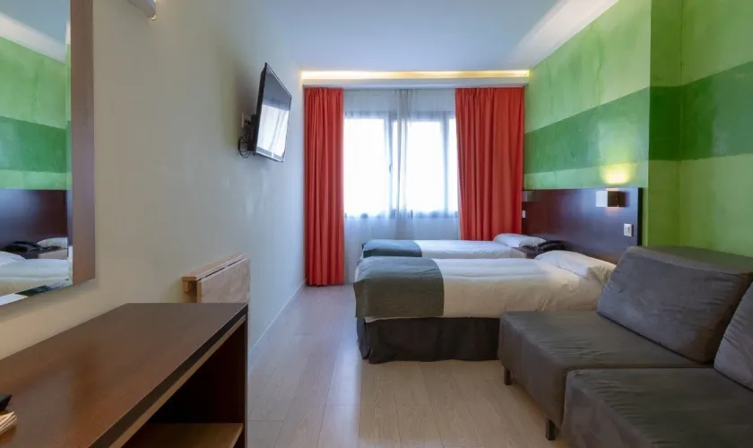 Camera Matrimoniale/Doppia con Letti Singoli (1 - 2 PERSONE) Apartamentos Recoletos Madrid Camera Matrimoniale/Doppia con Letti Singoli (1 - 2 PERSONE) Apartamentos Recoletos Madrid