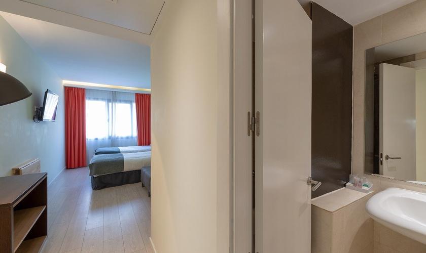 Camera Familiare (1 - 4 persone) Apartamentos Recoletos Madrid Camera Familiare (1 - 4 persone) Apartamentos Recoletos Madrid